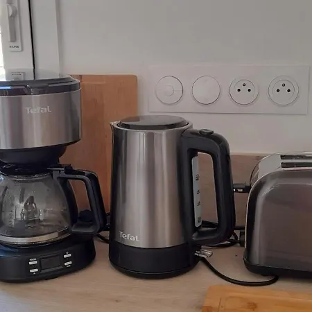 Le Petit Bois فيلة